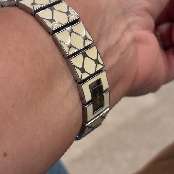 Swatch Watch Flat Silver Face with White Silver Band & Clasp - Picture 12 of 14